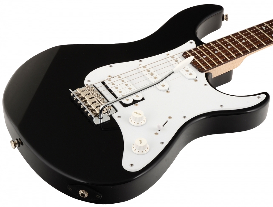 Guitarra Electrica Yamaha 012 Black | Trino
