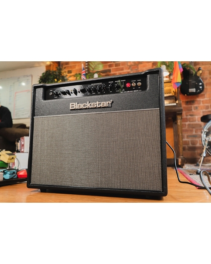 Amplificador Blackstar HT CLUB 40 MKII 6L6