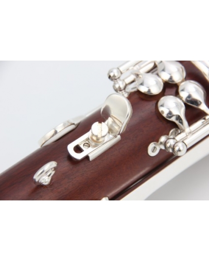 Clarinete Bajo Amati ACL 592