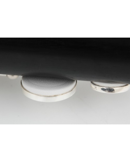 Clarinete Bajo Amati ACL 692