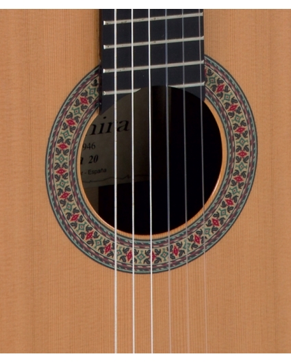 Guitarra Admira A20