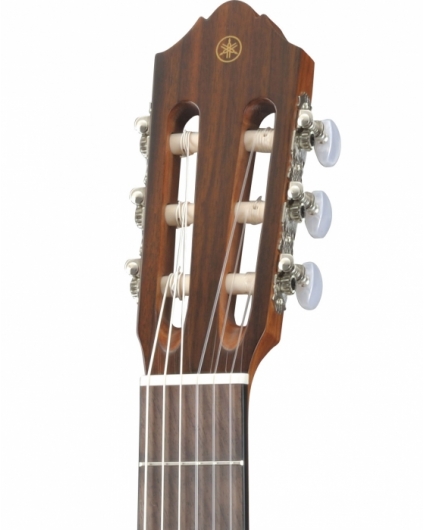 Guitarra Yamaha CG 142C