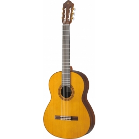  Guitarra Yamaha CG 182C